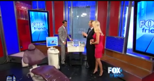 News Babes: Ainsley Earhardt On FOX News with her Hot Body