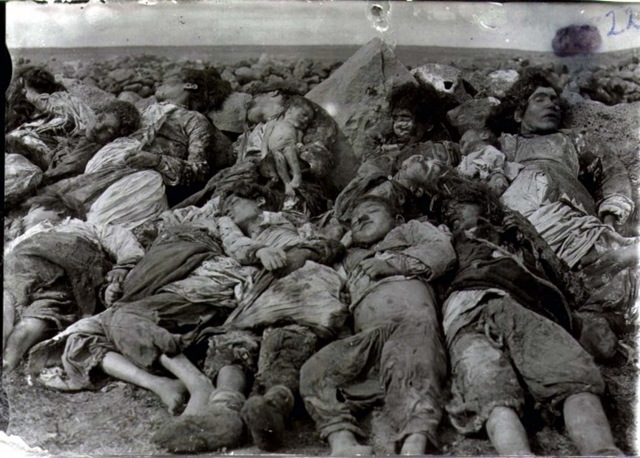 [armenian-genocide-02-jpg[1].jpg]