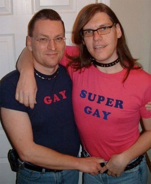 Gay, Super Gay