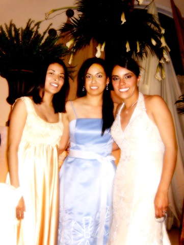 [BRENDA NUÑEZ, CINTHYA MARQUEZ Y DEYANIRA 2009[3].jpg]