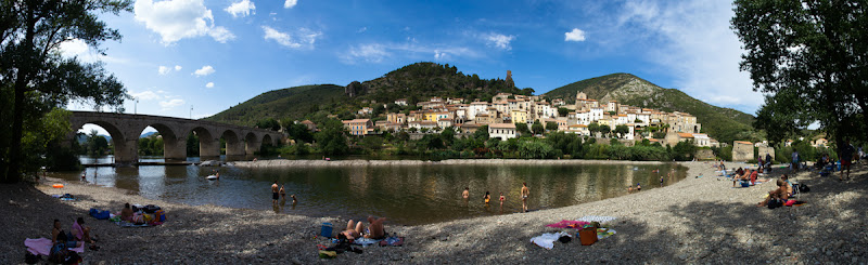 photo panoramique du village de Roquebrun.jpg