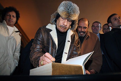 [gaddafi18[3].jpg]