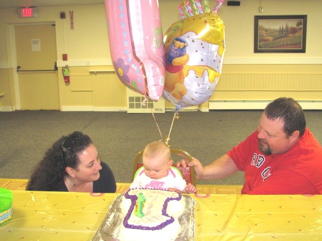 [1st birthday Bella with mommy and daddy and cake[3].jpg]