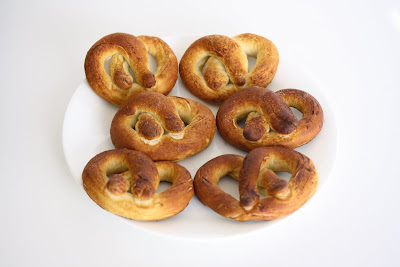photo of six pretzels on a plate