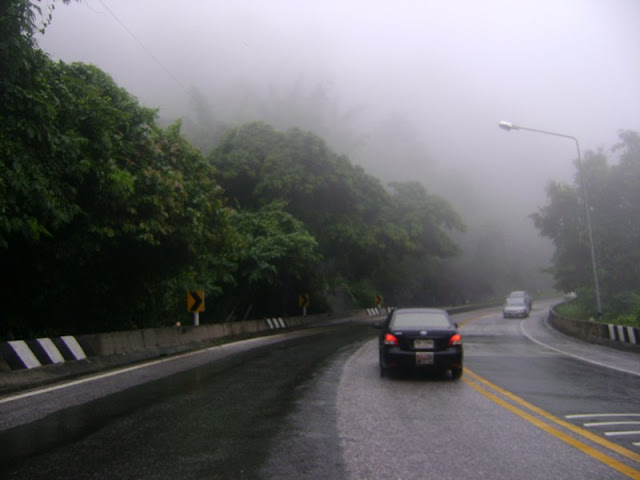 http://lh3.ggpht.com/_lTNT21-ATrs/SydJUF2bHOI/AAAAAAAAAzQ/Cjs0PygGpxo/s640/PB-Pare016.JPG
