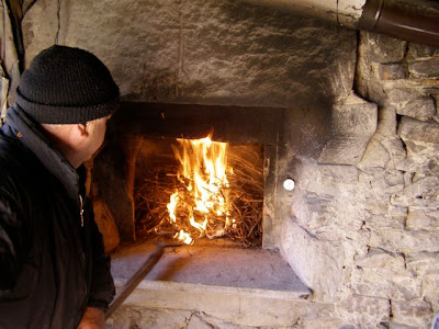 wood burning oven with bread