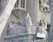 Detalle ultima cena fachada-de-la-pasión-Sagrada-Familia-detalle-ultima-cena