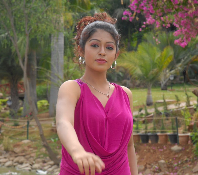 Prathista Photo Shoot big  show