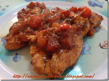 frango-grelhado-com-pimenta-e-tomate