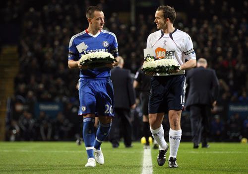 Kevin Davies and John Terry lay wreathes in memory of Bolton legend Nat Lofthouse, Bolton - Chelsea
