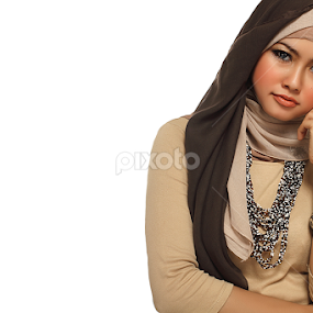 Love Me Not by Arifandi Raditya - People Portraits of Women