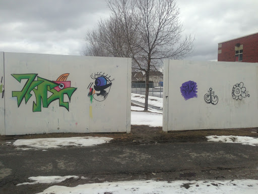Parc Des Vignobles - Mur de graffitis