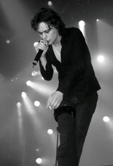 https://lh3.ggpht.com/_nL-IsOYT0to/SF6Asvpa6tI/AAAAAAAALd4/PeoYY2e5iMY/s576/ville_concert211.jpg