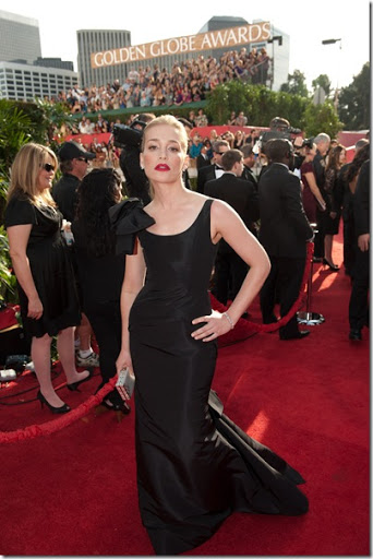 Anne Hathaway Dress Golden Globes 2011. ANNE HATHAWAY looked stunning