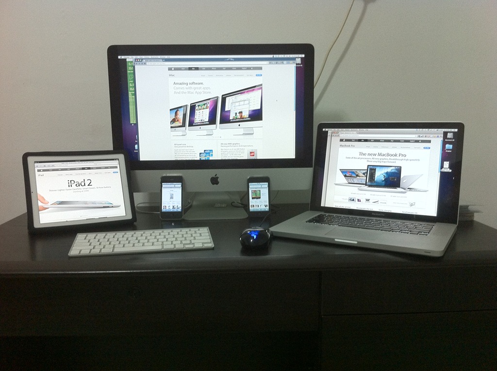 [apple-family-photo[13].jpg]