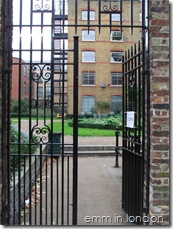 St Georges Churchyard Gardens - Marshalsea Prison 3