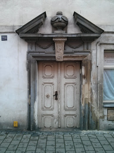 Historischer Eingang von 1791