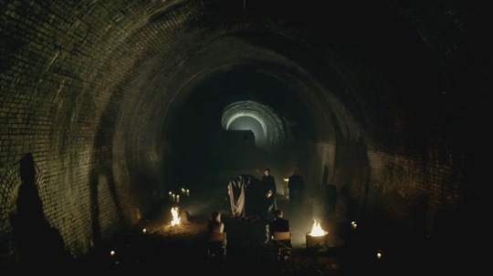新福尔摩斯.Sherlock(2010).S01E02.Chi_Eng.HR-HDTV.AC3.1024X576.x264-YYeTs人人影视[23-51-11]