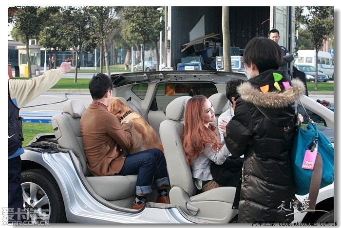 [2012-nissan-tiida-china-2[5].jpg]