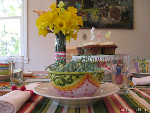 [Cheery-Easter-Brunch-table-setting-i[2].png]