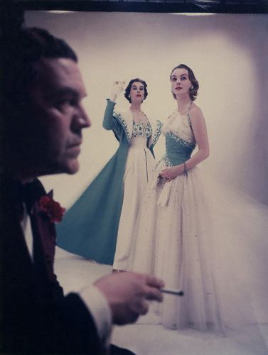 Sir Norman Hartnell with two fashion models.jpg