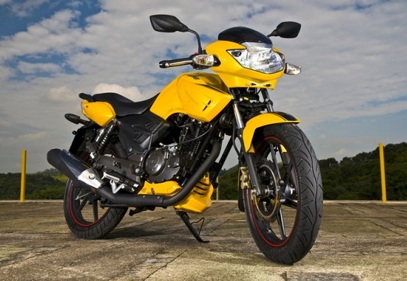 Moto Dafra Apache Amarela