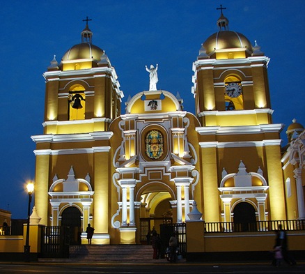 [Plaza Mayor de Trujillo - Perú[5].jpg]