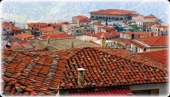 Η Αράχωβα είναι ορεινό χωριό στους πρόποδες του Παρνασσού, έδρα του Δήμου Αράχωβας στο Νομό Βοιωτίας. Κατά την απογραφή του 2001 είχε 4.180 κατοίκους. Αποτελεί δημοφιλές χειμερινό θέρετρο, χάρη στην ύπαρξη χιονοδρομικού κέντρου και τη μικρή της απόσταση από την Αθήνα (περίπου 160 χιλιόμετρα).