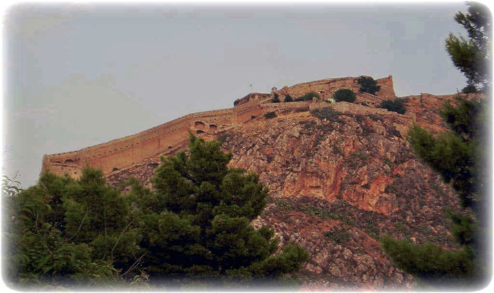 Παλαμίδι: Το Παλαμήδι είναι φρούριο στο Ναύπλιο .κατασκευάστηκε το 1687 από τους Βενετούς.To Παλαμήδι εχει  μιας σκάλα με 999 σκαλοπάτια και υψνμετρο  ύψος 216 μέτρα .Την διάρκεια της Ελληνικής Επανάστασης του 1821 οι Τούρκοι κατελαβαν το Παλαμήδι. Το 1822 οι Έλληνες το κατέλαβαν έπειτα από μάχη στην οποία συμμετείχαν 300 άνδρες .Στο  Παλαμήδι  το 1833 φυλακίστηκε ο Θεόδωρος Κολοκοτρώνης, και αποφυλακίστηκε 11 μήνες μετά, έπειτα από χάρη του βασιλιά Όθωνα.