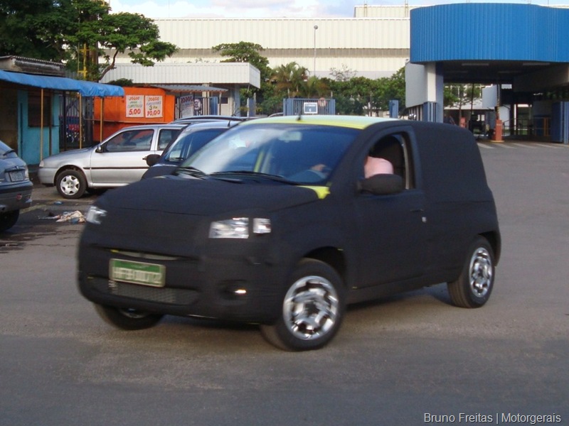 [Fiat Uno (2)[18].jpg]