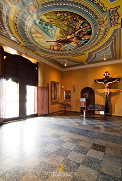 Jaro Cathedral's Impressive Vestibule