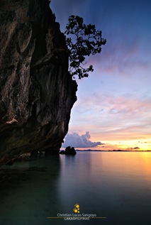 Off the Left Side of the Banol's Cove in Coron