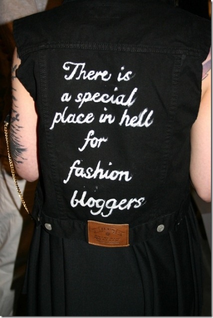 fashion bloggers from Hell 
