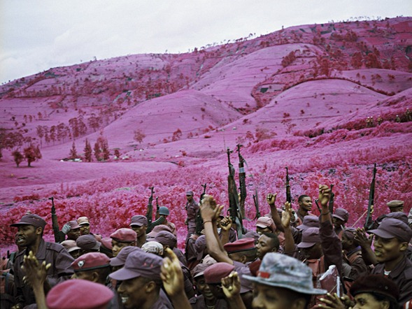 Infrared-Photography-by-Richard-Mosse-13
