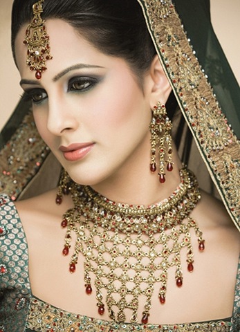[Pakistani-Beauty-06[3].jpg]