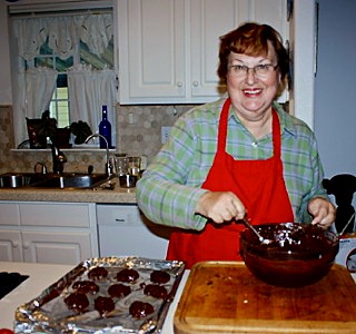 [Ruth Ann Cooking 006.jpg]