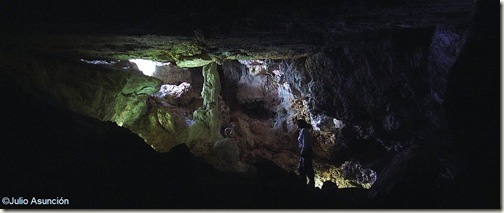 Interior de la Cueva de los Pilares - Agres