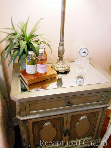 [Silver Metallic Night Stands 059a[8].jpg]