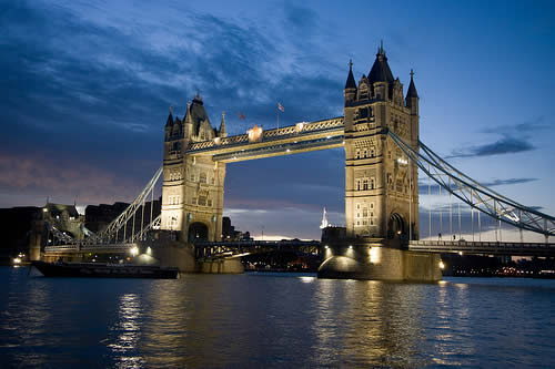 Tower Bridge (Inggris): Paling Terkenal dan Jembatan cantik Victoria