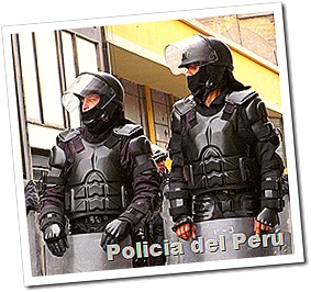 policias_peru_puro_uniforme_poco_trabajo