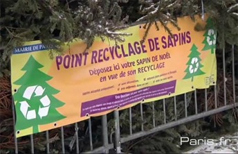 christmas-tree-recycling-sign-paris