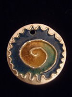 colgante espiral esmalte   Colgante espiral esmaltada