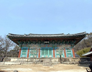 Daegu Geungnakjeon Hall of Donghwasa Temple