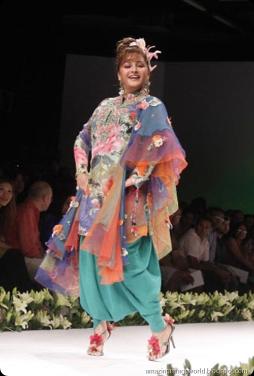 Jayaprada at the Fashion Week001