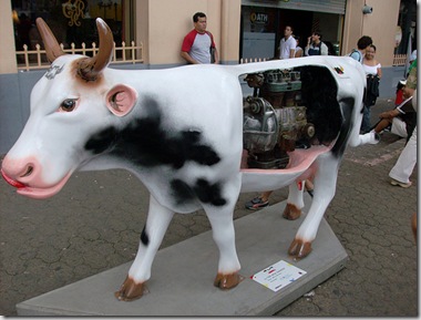 Artista Jeffry Gibbs Ulloa - The milk machine