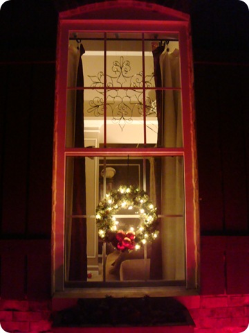 Our holiday porch from Thrifty Decor Chick