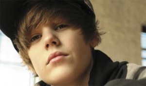 [Justin_Bieber[5].jpg]