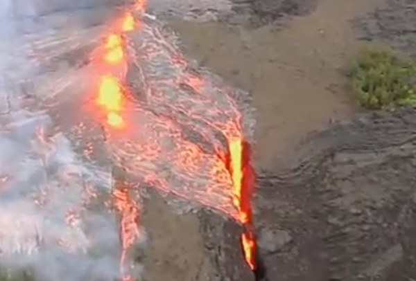 Mt Kilauea hawaii lava fissure News Science Blog Daily