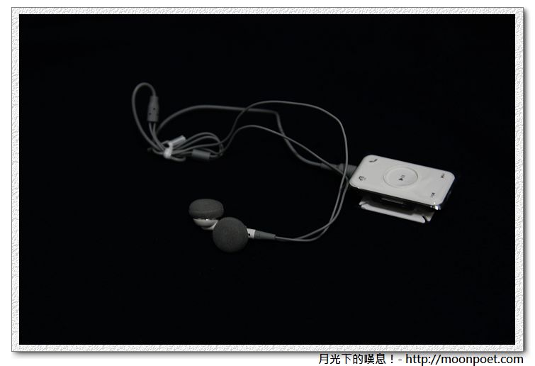 耳機與接收器合體...其實音質還算不錯 耳機與接收器合體...其實音質還算不錯