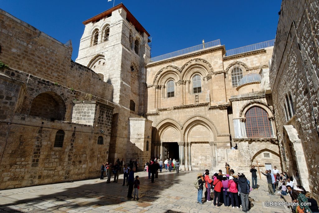 [Holy Sepulcher facade, tb011610699[3].jpg]